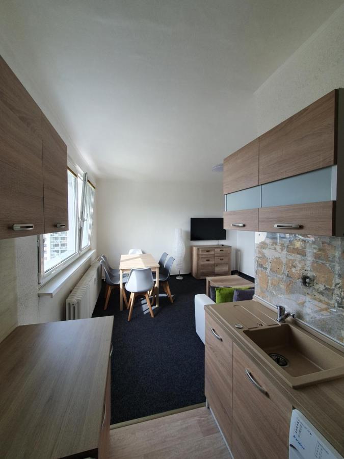 Pronájem Apartmánu V Tanvaldu Exterior foto